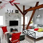 In The Attic Unikatowe Apartmenty By Stayly *