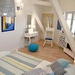 In The Attic Unikatowe Apartmenty By Stayly Апартаменты *