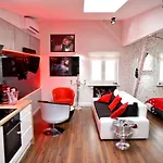 In The Attic Unikatowe Apartmenty By Stayly Апартаменты *