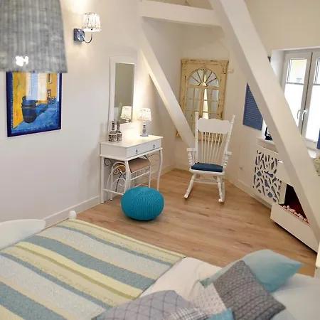 In The Attic Unikatowe Apartmenty By Stayly Апартаменти *