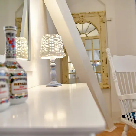 Апартаменти In The Attic Unikatowe Apartmenty By Stayly *