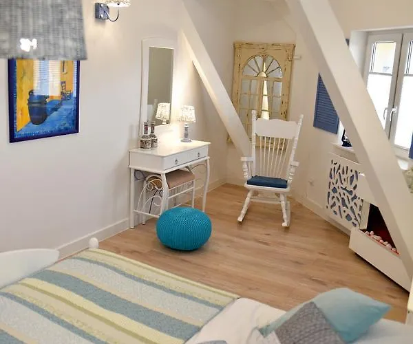 In The Attic Unikatowe Apartmenty By Stayly Lägenhet *