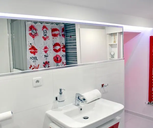 In The Attic Unikatowe Apartmenty By Stayly Lägenhet *